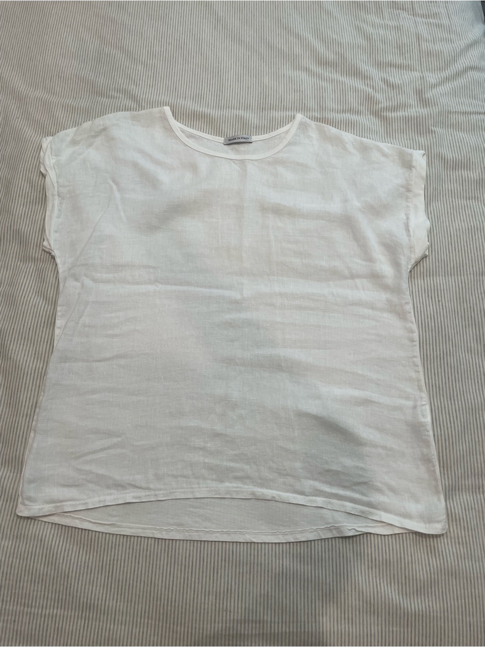 Lightweight White Short Sleeve Top